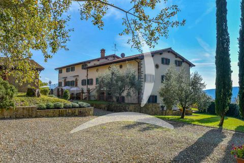 Farm hus i Poppi, Arezzo, Poppi - € 1.950.000 | Ref: a1190ta81554 - foto 1