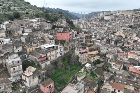 Villa i Modica, Ragusa, Modica - € 75.000 | Ref: L 2063 - foto 17