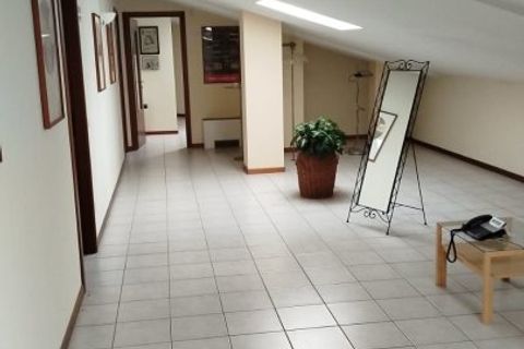 Erhvervsejendom i Carpi, Modena, Carpi - € 200.000 | Ref: PHS-931 - foto 6