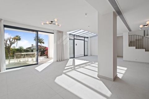 Villa a Elviria, Malaga, Elviria - € 2.290.000 | Ref: R4949704 - foto 6
