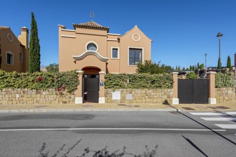 Villa a Estepona, Malaga, Estepona - € 756.400 | Ref: DPIe3118 - foto 4