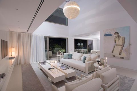 Villa a Estepona, Malaga, Estepona - € 1.850.000 | Ref: DPIe4126 - foto 16