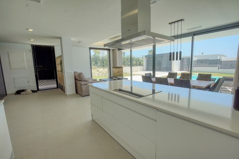 Villa i La Duquesa, Malaga, La Duquesa - € 1.200.000 | Ref: DPIe23793 - foto 7