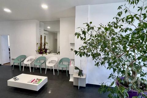Erhvervsejendom i Cap-d'Ail, Alpes-Maritimes, Cap-d'Ail - € 570.000 | Ref: VR411 - foto 3