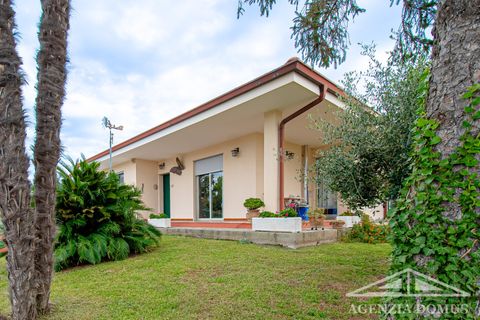 Villa a Bordighera, Imperia, Bordighera - € 1.200.000 | Ref: AG-DOM 5225 - foto 32