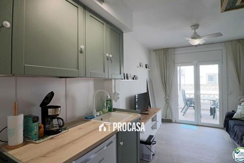 Villa i Empuriabrava, Gerona, Empuriabrava - € 142.000 | Ref: 3504 - foto 2