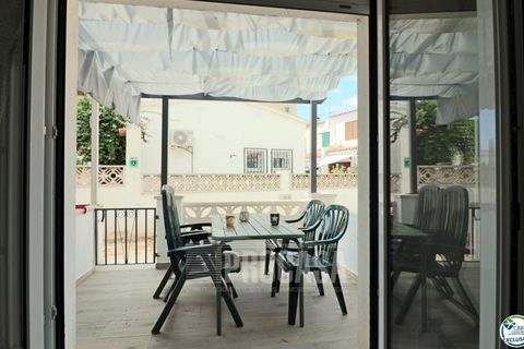 Villa i Empuriabrava, Gerona, Empuriabrava - € 142.000 | Ref: 3504 - foto 14