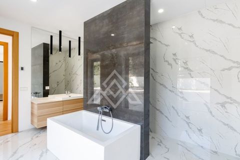 Villa a Elviria, Malaga, Elviria - € 3.600.000 | Ref: PJA-0313 - foto 20