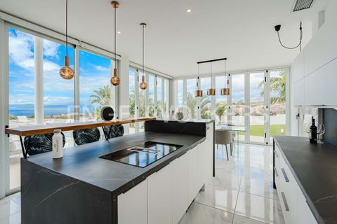 Villa i Playa Paraiso, Tenerife, Playa Paraiso - € 2.190.000 | Ref: W-02YJKL - foto 17