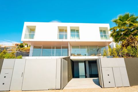 Byhus i Funchal, Madeira, Funchal - € 1.230.000 | Ref: C0216-03111 - foto 1