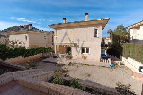 Villa a Petrer, Alicante, Petrer - € 330.000 | Ref: DNV0550 - foto 3