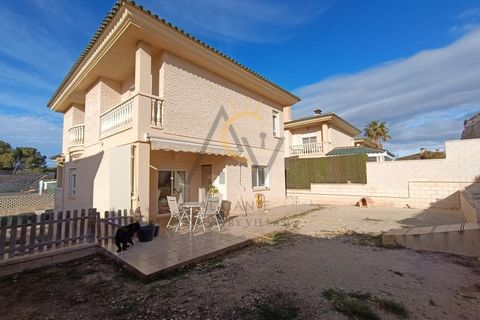 Villa a Petrer, Alicante, Petrer - € 330.000 | Ref: DNV0550 - foto 4