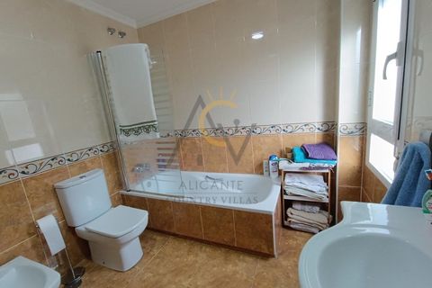 Villa a Petrer, Alicante, Petrer - € 330.000 | Ref: DNV0550 - foto 29