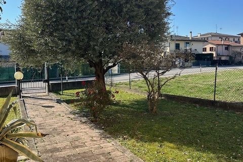 Villa i Cadoneghe, Padua, Cadoneghe - € 157.000 | Ref: CS54 - foto 3