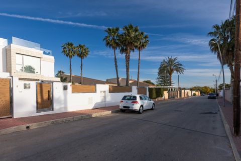 Landejendom i Torrevieja, Alicante, Torrevieja - € 539.000 | Ref: COL-93447 - foto 12