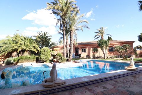 Villa i Torrevieja, Alicante, Torrevieja - € 850.000 | Ref: R-45212 - foto 1