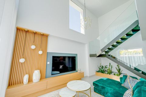 Villa a Finestrat, Alicante, Finestrat - € 8.000/mes | Ref: ALQFT435900/6084 - foto 9