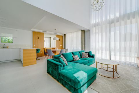 Villa a Finestrat, Alicante, Finestrat - € 8.000/mes | Ref: ALQFT435900/6084 - foto 10