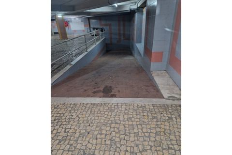 Plazas de parking en Amadora, Lisbon, Amadora - € 1.200.000 | Ref: PLA_109 - photo 3