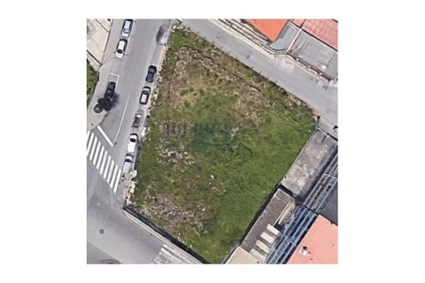 Helårsgrund i Oliveira do Douro, Porto, Oliveira do Douro - € 450.000 | Ref: 010/25 - foto 1