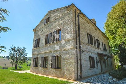 Villa a Lapedona, Fermo, Lapedona - € 550.000 | Ref: ila-520-454208 - foto 3