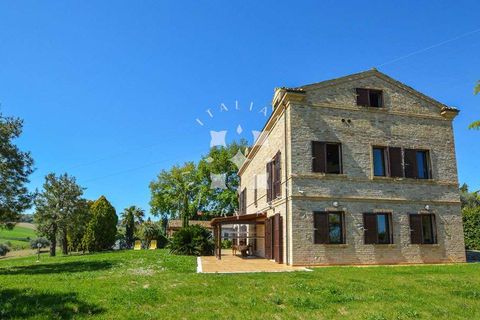 Villa a Lapedona, Fermo, Lapedona - € 550.000 | Ref: ila-520-454208 - foto 4