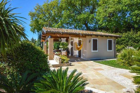 Villa a Lapedona, Fermo, Lapedona - € 550.000 | Ref: ila-520-454208 - foto 9