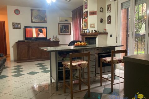 Villa en Parma, Parma, Parma - € 600.000 | Ref: LAZZARO - photo 9
