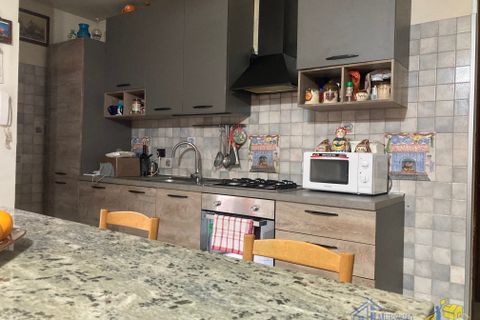 Villa en Parma, Parma, Parma - € 600.000 | Ref: LAZZARO - photo 13