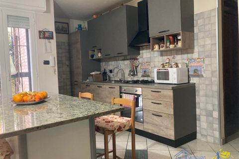 Villa en Parma, Parma, Parma - € 600.000 | Ref: LAZZARO - photo 14