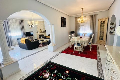 Villa a Torrevieja, Alicante, Torrevieja - € 780.000 | Ref: C2-296/4147 - foto 6