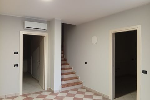 Villa i Sabbioneta, Mantua, Sabbioneta - € 200.000 | Ref: V126 - foto 5
