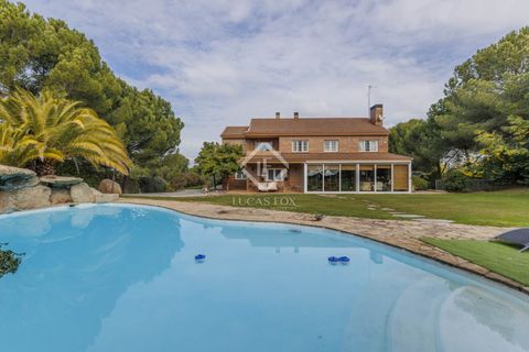Villa em Boadilla Del Monte, Madrid, Boadilla Del Monte - € 1.950.000 | Ref: POZ57094 - foto 1