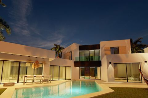Villa a Estepona, Malaga, Estepona - € 1.145.000 | Ref: TPG668/12190 - foto 2