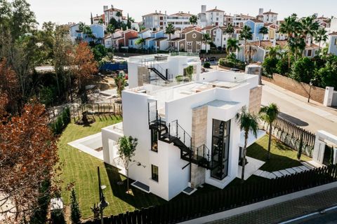 Villa a Estepona, Malaga, Estepona - € 1.890.000 | Ref: TPG689/12190 - foto 3