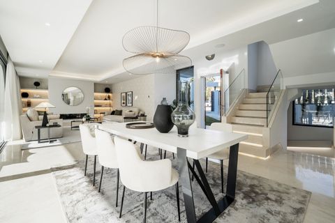 Villa a Estepona, Malaga, Estepona - € 1.890.000 | Ref: TPG689/12190 - foto 4