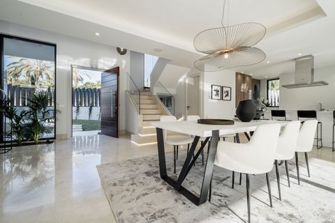 Villa a Estepona, Malaga, Estepona - € 1.890.000 | Ref: TPG689/12190 - foto 9