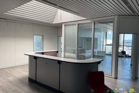 Erhvervsejendom i Parma, Parma, Parma - € 2.000.000 | Ref: 10816 - foto 2