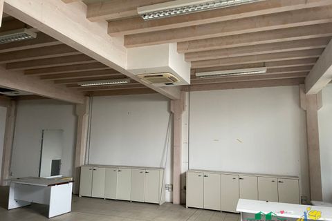 Erhvervsejendom i Parma, Parma, Parma - € 2.000.000 | Ref: 10816 - foto 11
