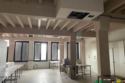 Erhvervsejendom i Parma, Parma, Parma - € 2.000.000 | Ref: 10816 - foto 12