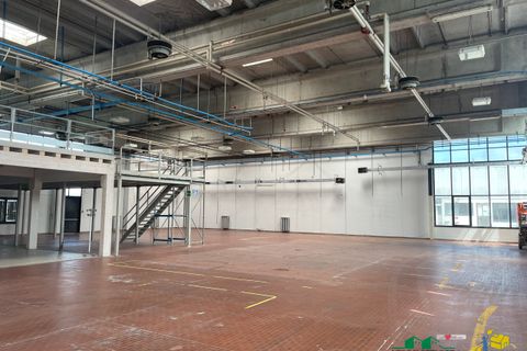 Erhvervsejendom i Parma, Parma, Parma - € 2.000.000 | Ref: 10816 - foto 14