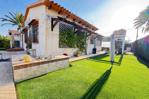 Villa i Cabo Roig, Alicante, Cabo Roig - € 790.000 | Ref: V-47248 - foto 27