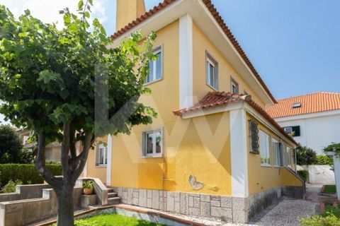 Villa i Alges, Lisbon, Alges - € 1.000.000 | Ref: 1217-1976 - foto 1