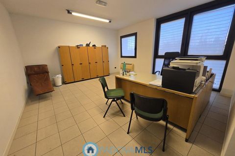 Erhvervsejendom i Vigonza, Padua, Vigonza - € 105.000 | Ref: c03 - MLS1693-1199 - foto 3