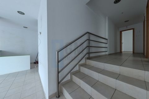 Erhvervsejendom i Odivelas, Lisbon, Odivelas - € 500.000 | Ref: LOC 147 - foto 9