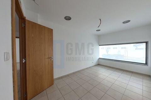 Erhvervsejendom i Odivelas, Lisbon, Odivelas - € 500.000 | Ref: LOC 147 - foto 14