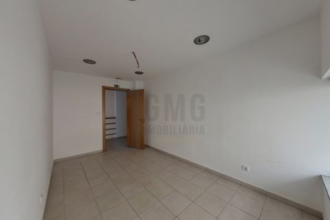 Erhvervsejendom i Odivelas, Lisbon, Odivelas - € 500.000 | Ref: LOC 147 - foto 16