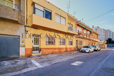 Rækkehus i El Campello, Alicante, El Campello - € 420.000 | Ref: 01384/8734 - foto 1