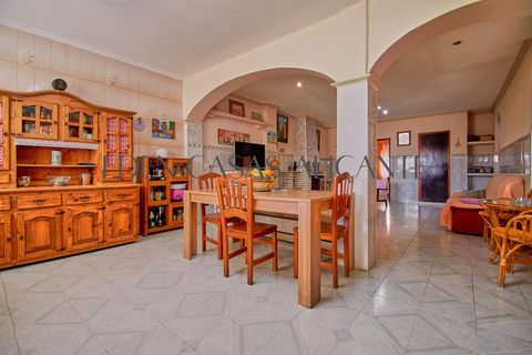 Rækkehus i El Campello, Alicante, El Campello - € 420.000 | Ref: 01384/8734 - foto 9