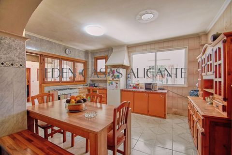 Rækkehus i El Campello, Alicante, El Campello - € 420.000 | Ref: 01384/8734 - foto 10